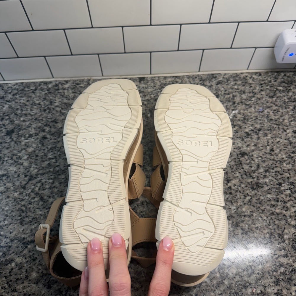 Sorel Joanie III Ankle Strap Wedge Platform Sandal in Honest Beige - Picture 6 of 6